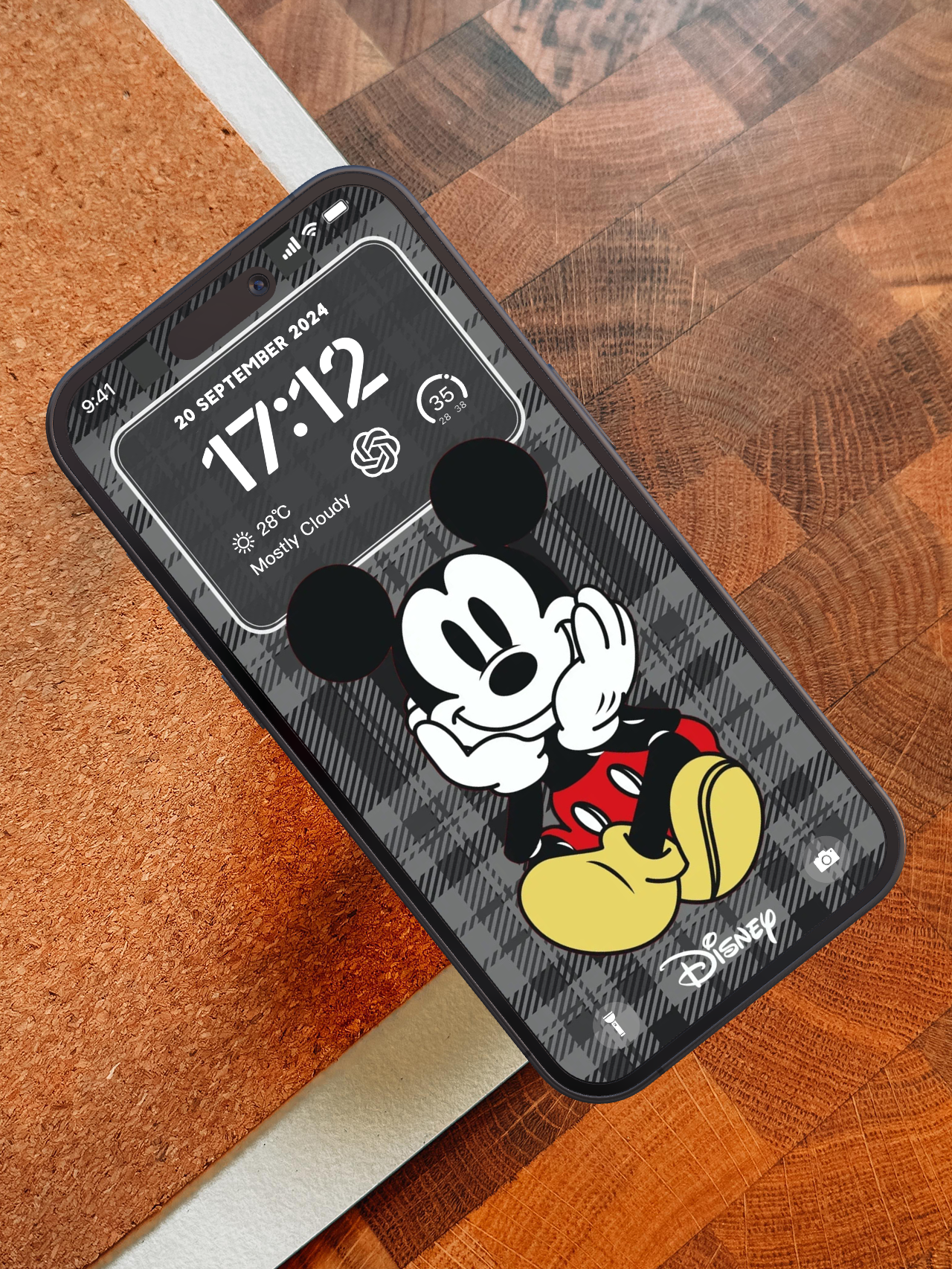 4K HD Phone Wallpaper Background - Lovely Mickey for iPhone and Android